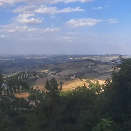 Feriehus Due Tigli - Il Tuo Rifugio Nelle Colline Marchigiane